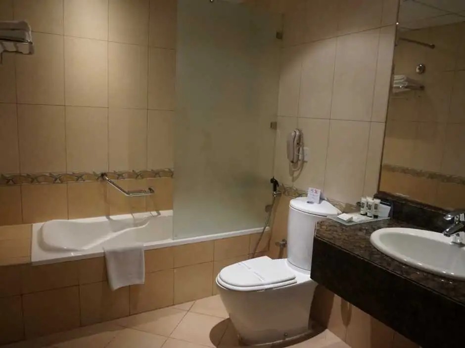 GOLDEN TULIP SHARJAH HOTEL APARTMENTS