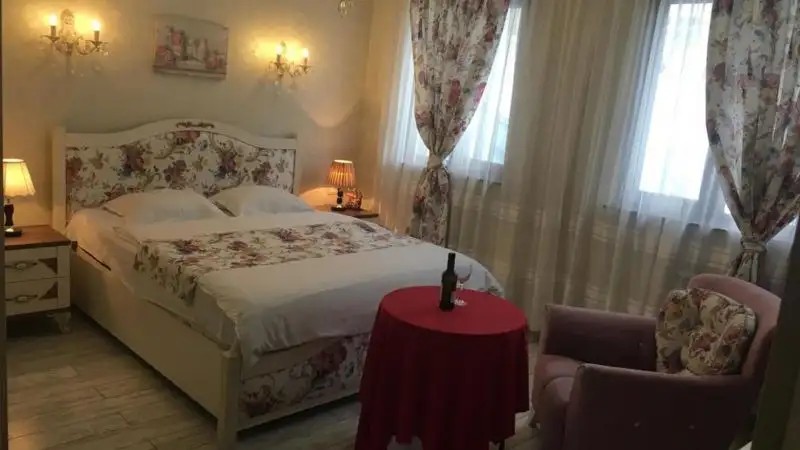 ENGLISH HOME HOTEL TBILISI