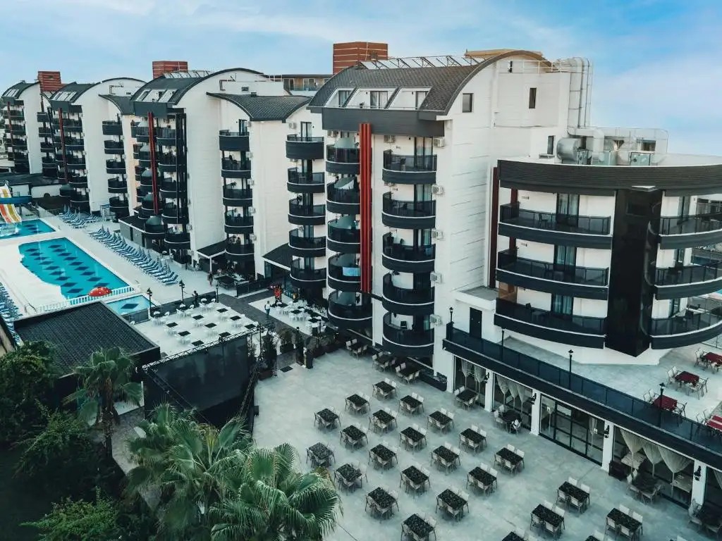 GRAND UYSAL BEACH & SPA HOTEL