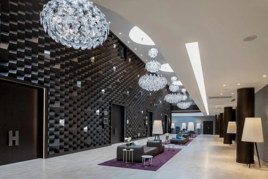 HILTON ST.PETERSBURG EXPOFORUM (ХИЛТОН САНКТ-ПЕТЕРБУРГ ЭКСПОФОРУМ)