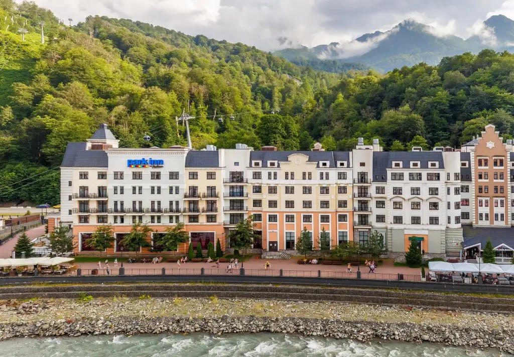 PARK INN BY RADISSON ROSA KHUTOR (ПАРК ИНН РЭДИССОН РОЗА ХУТОР)