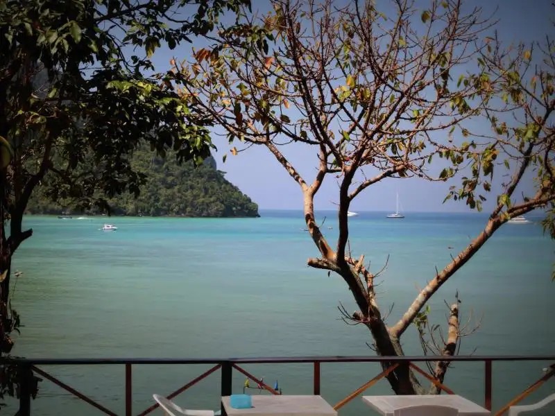 PHI PHI COZY SEA FRONT RESORT