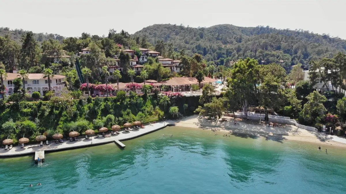 CLUB & HOTEL LETOONIA