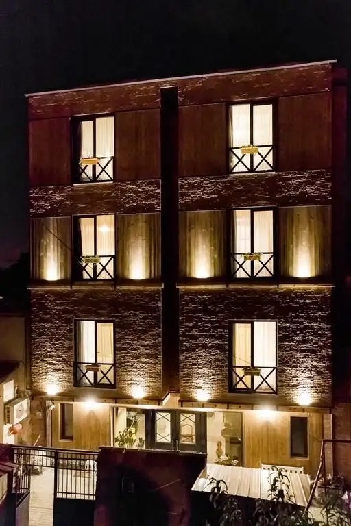 OLD SIDE HOTEL