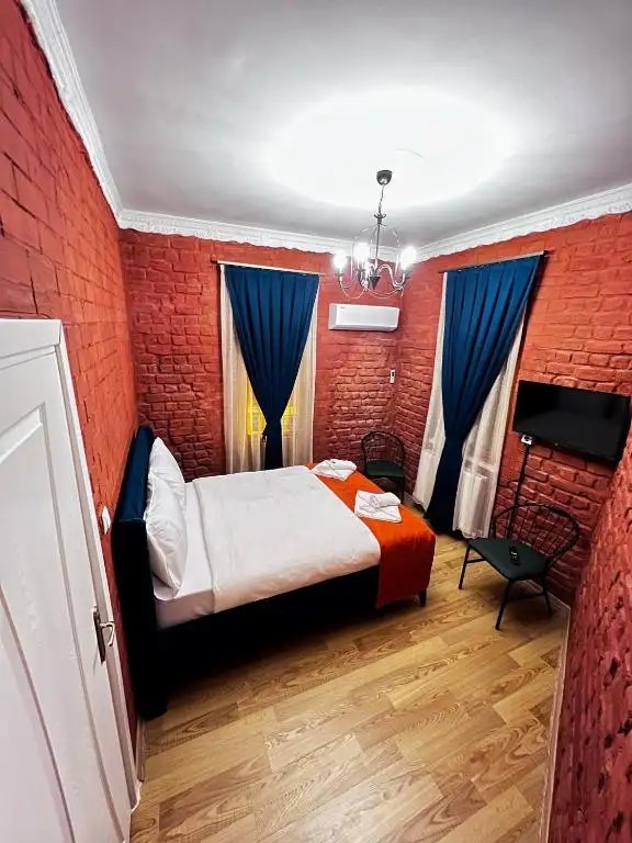 EMMY HOTEL TAKSIM