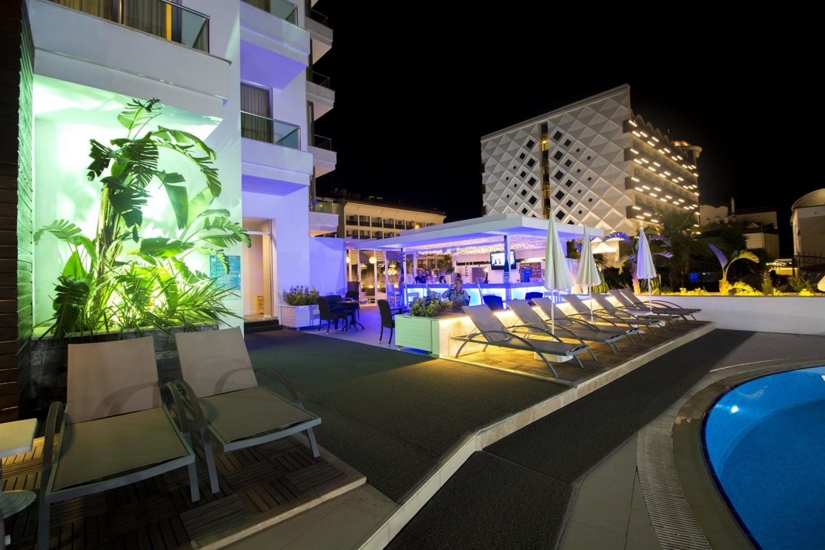 SUPREME BEACH (EX. MUNAMAR BEACH RESIDENCE) ADULTS ONLY