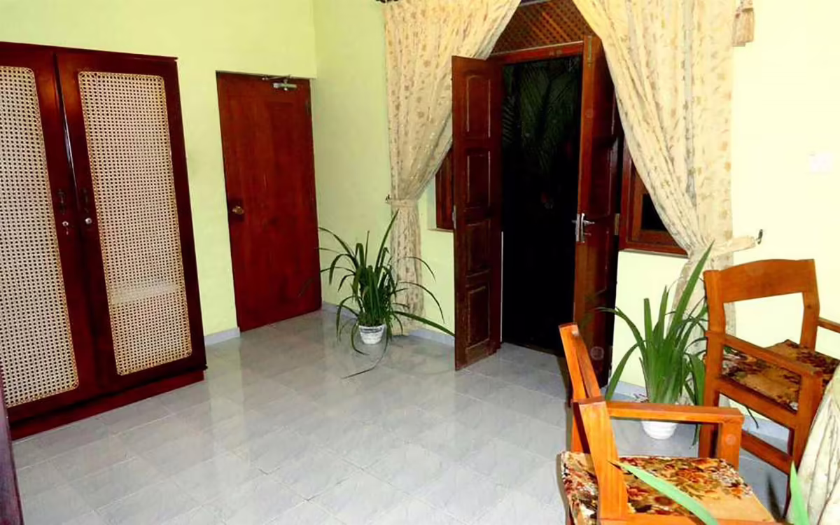 BOUGAIN VILLA GUEST
