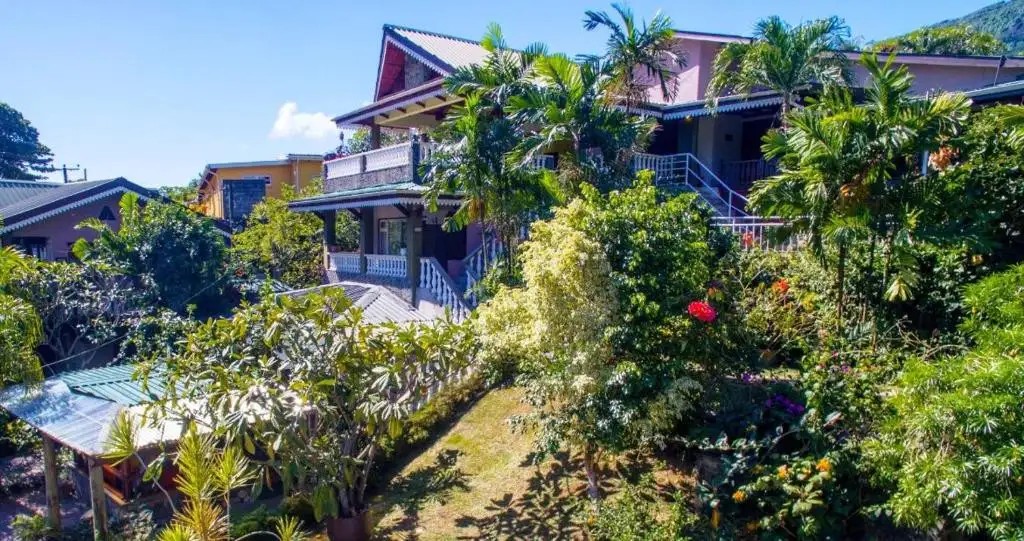 ROMANCE BUNGALOW