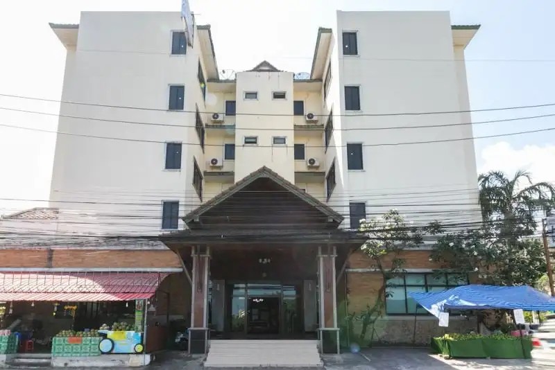 ONNICHA HOTEL