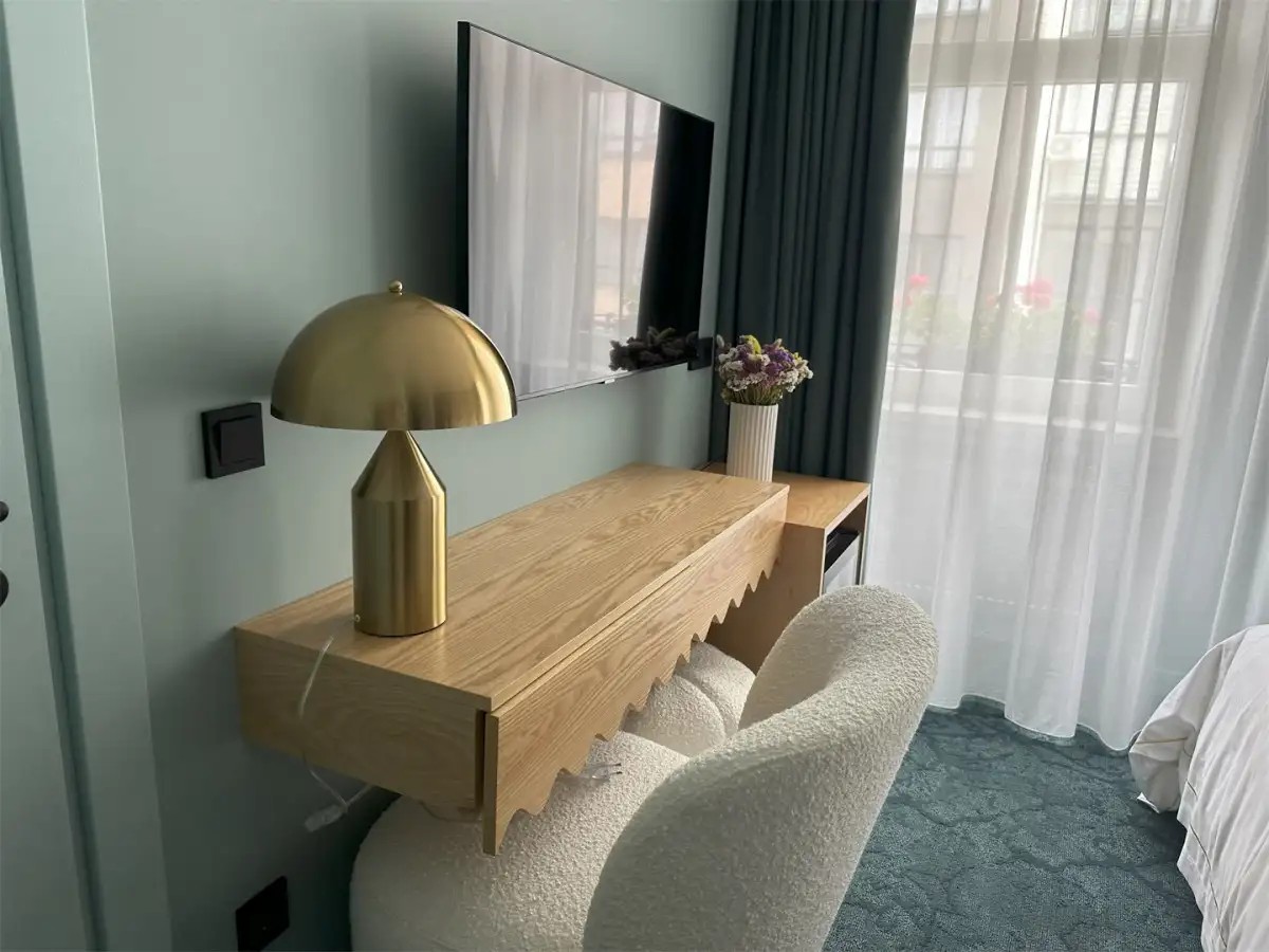 MR.JUSTS HOTEL (МИСТЕР ЮСТС)