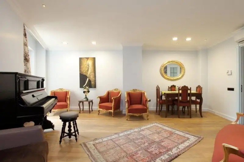 LIR RESIDENCE SUITES