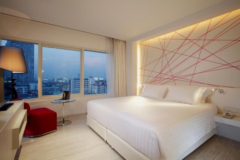 deluxe suite city view