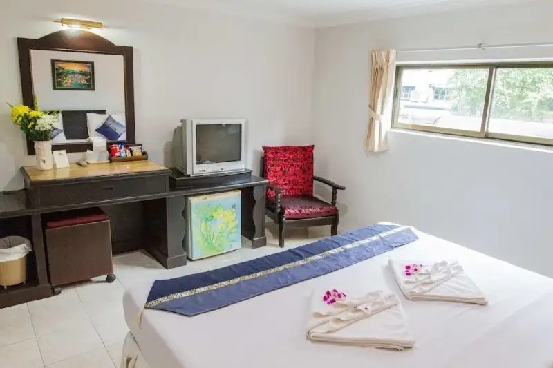 BE BAAN PARADISE HOTEL