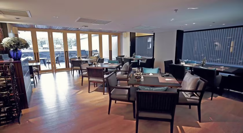 ARCADIA SUITES