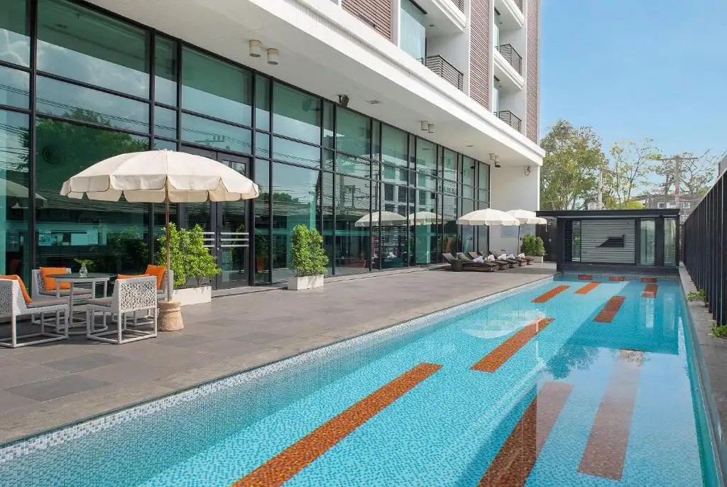 TSIX5 HOTEL