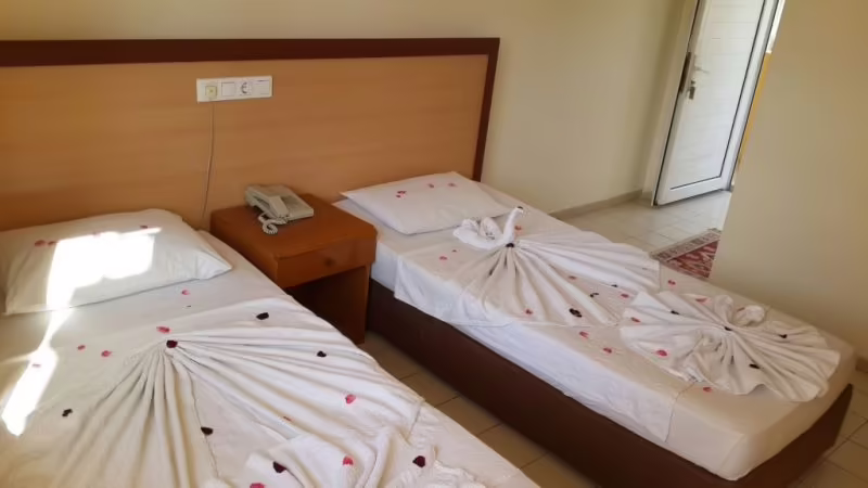 CANER HOTEL