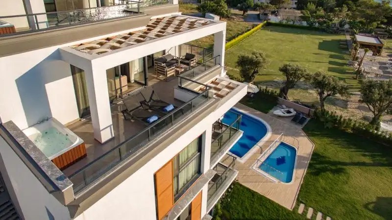 MAIA LUXURY BEACH HOTEL