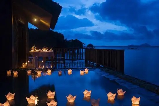 VEDANA LAGOON RESORT & SPA