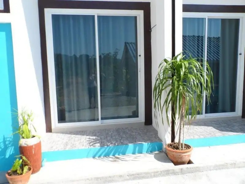 LIFE AND LOVE RESORT