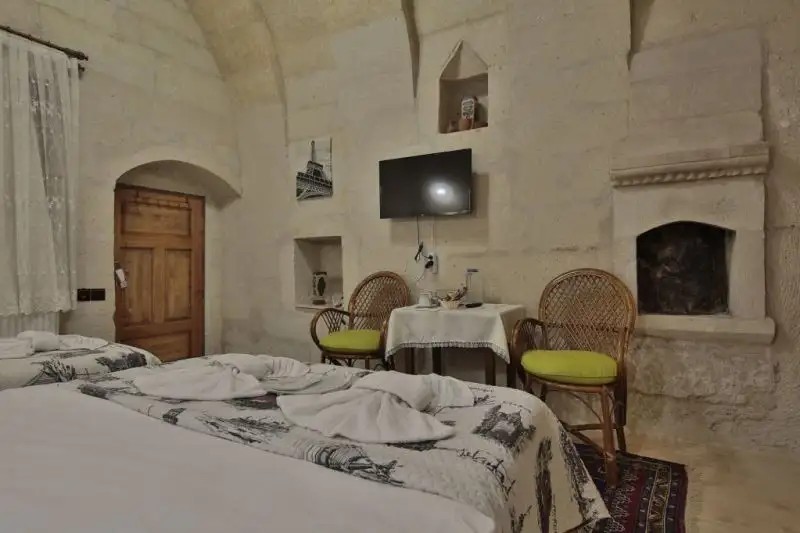 VIEW CAVE HOTEL