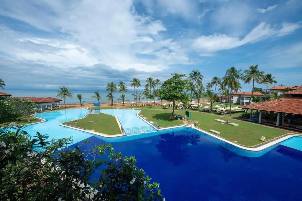 CLUB HOTEL DOLPHIN