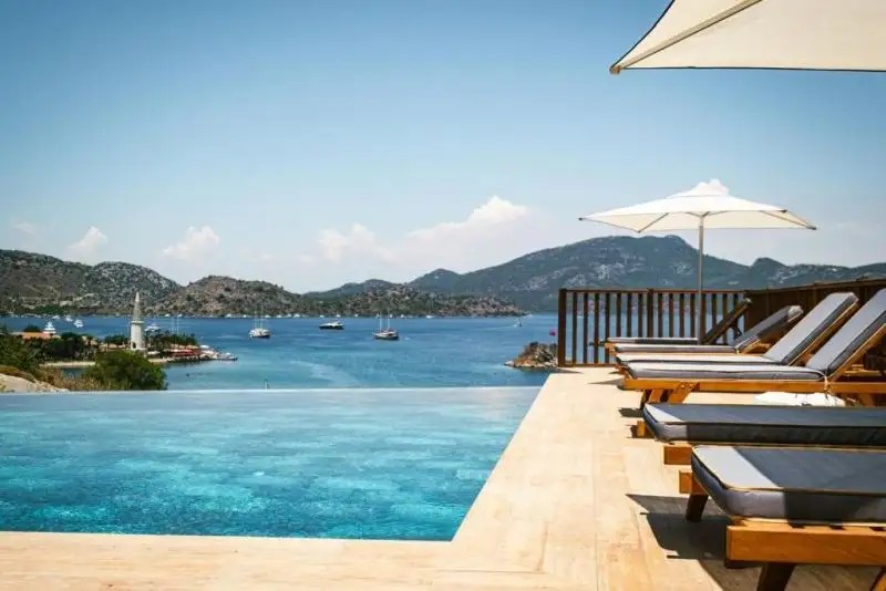 ALICE TATIL EVI