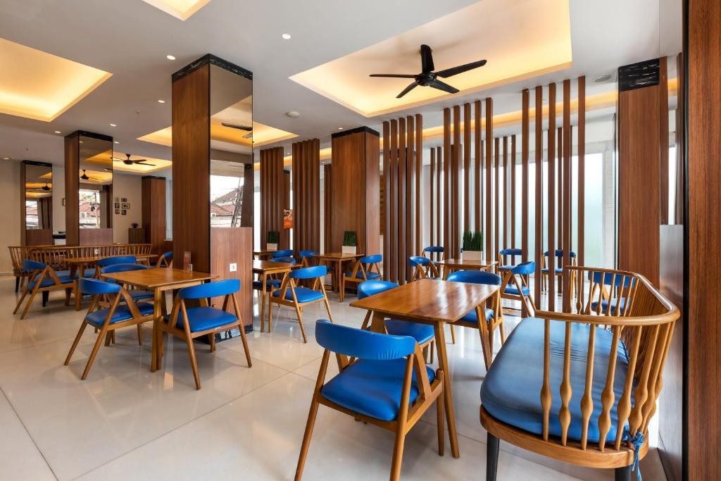 BOSS LEGIAN HOTEL
