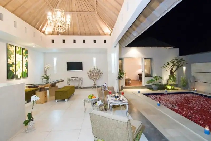 KAMUELA VILLAS SEMINYAK
