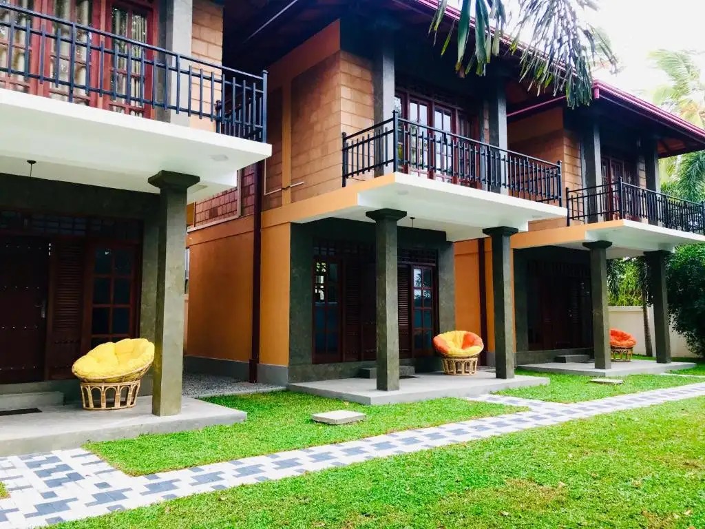 RAVAN RESORTS