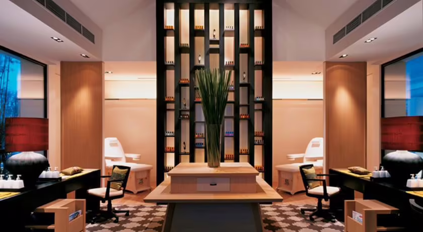 GRAND HYATT ERAWAN