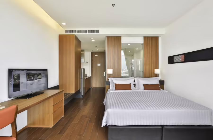 EASTIN TAN