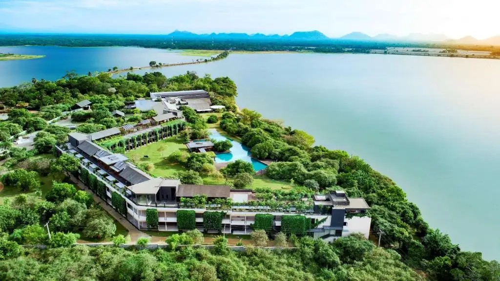 DOUBLETREE BY HILTON WEERAWILA RAJAWARNA RESORT