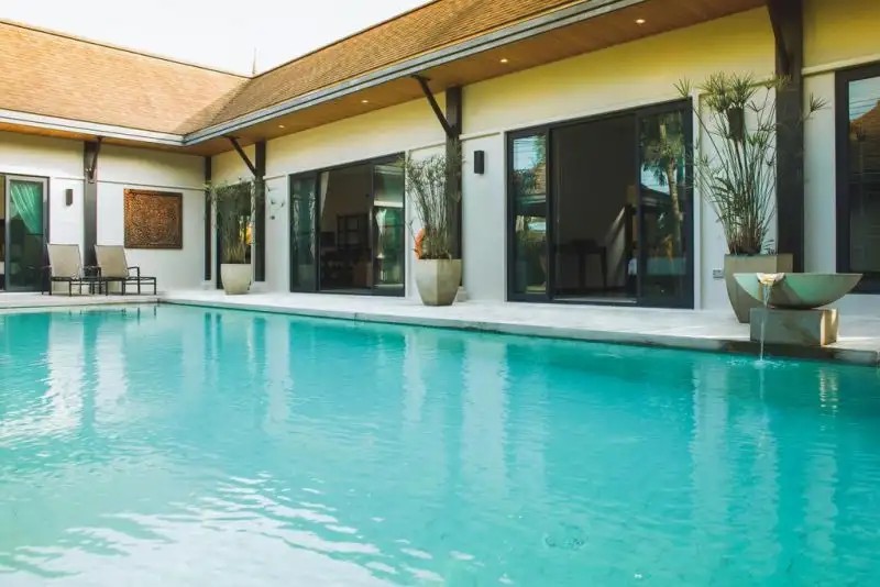 TWO VILLAS HOLIDAY - ORIENTAL STYLE LAYAN BEACH