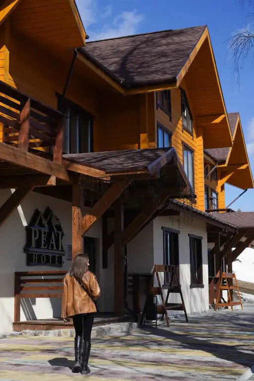PEAK HOTEL (ГЛК СОЛНЕЧНАЯ ДОЛИНА)