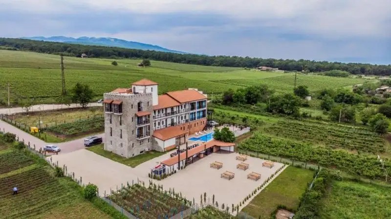 TSINANDALI RESORT