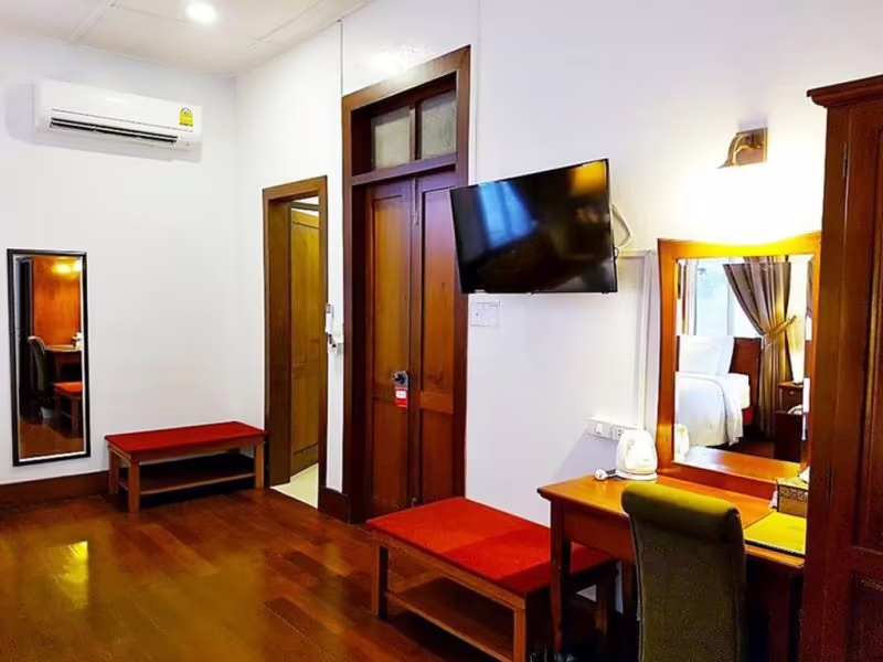 DINSO MON HOTEL