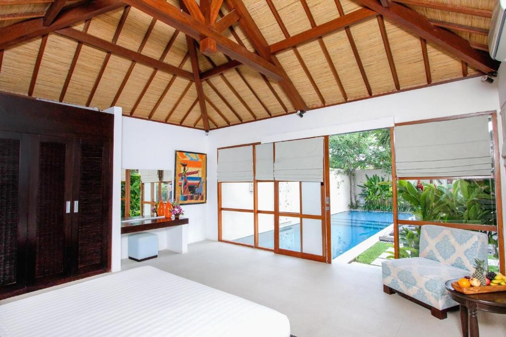 SAMANA VILLAS