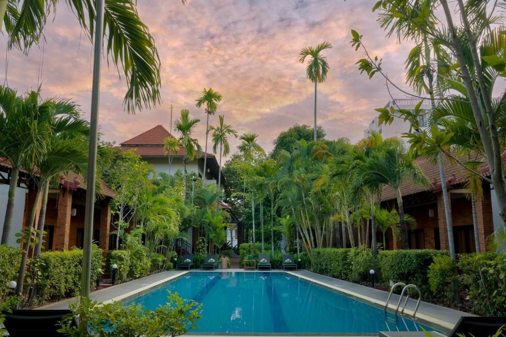 GREEN MORODOC GARDEN HOTEL
