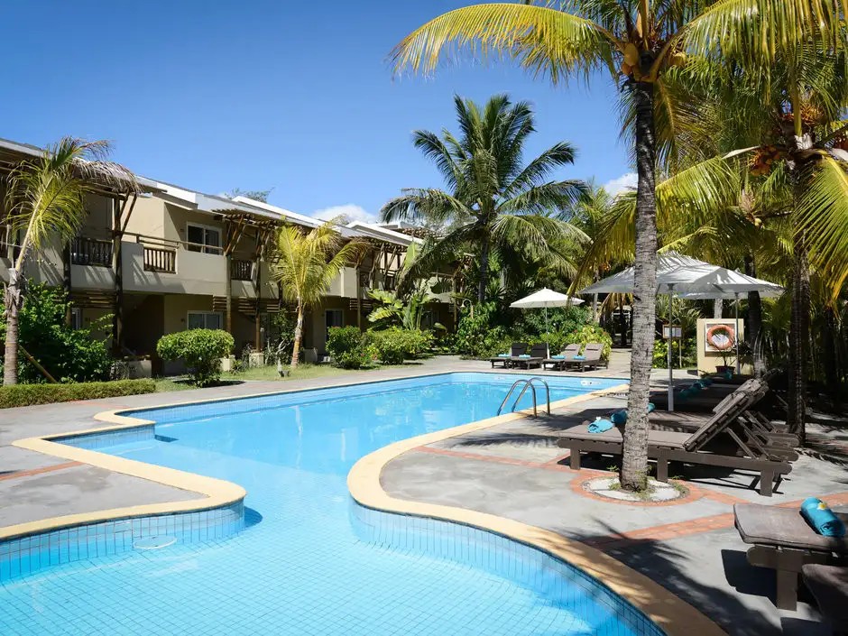 FRIDAY ATTITUDE (EX. LE BOUGAINVILLE)