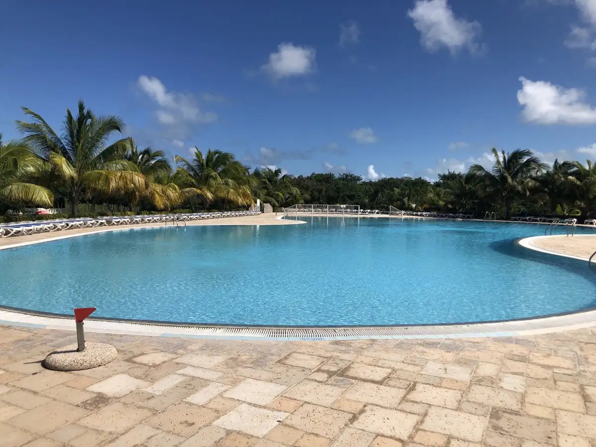 AZUL APARTHOTEL 