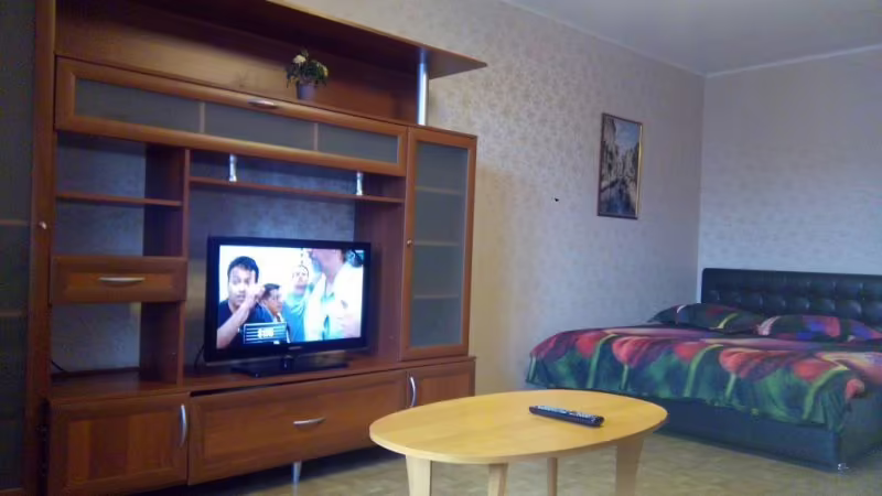 HOLIDAY HOUSE