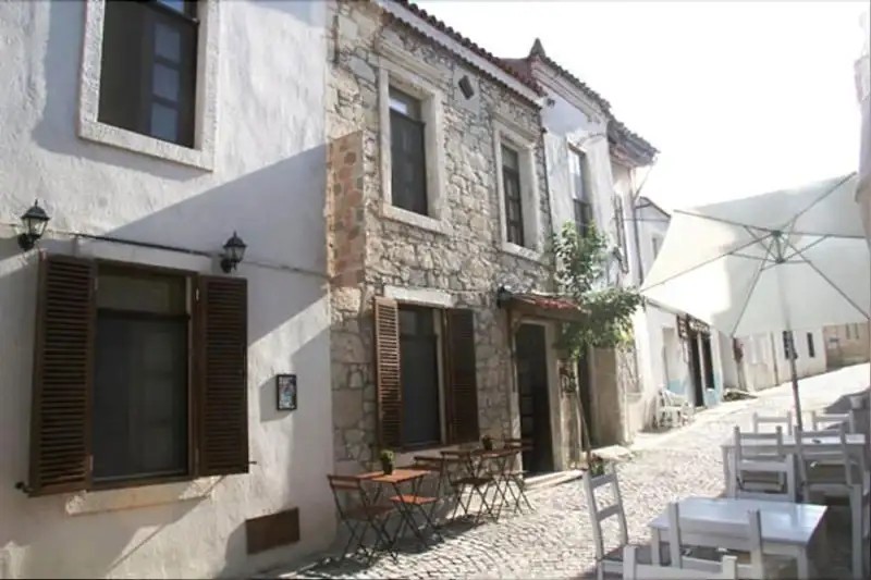 GOLD HARMONI OTEL