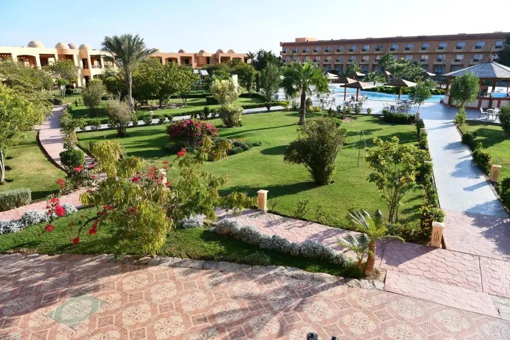 WADI LAHMY AZUR RESORT