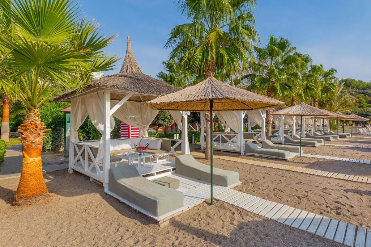 JUSTINIANO DELUXE RESORT