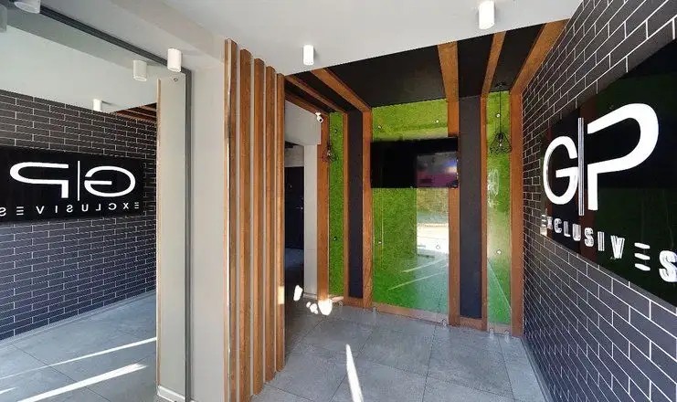 GREEN PALACE