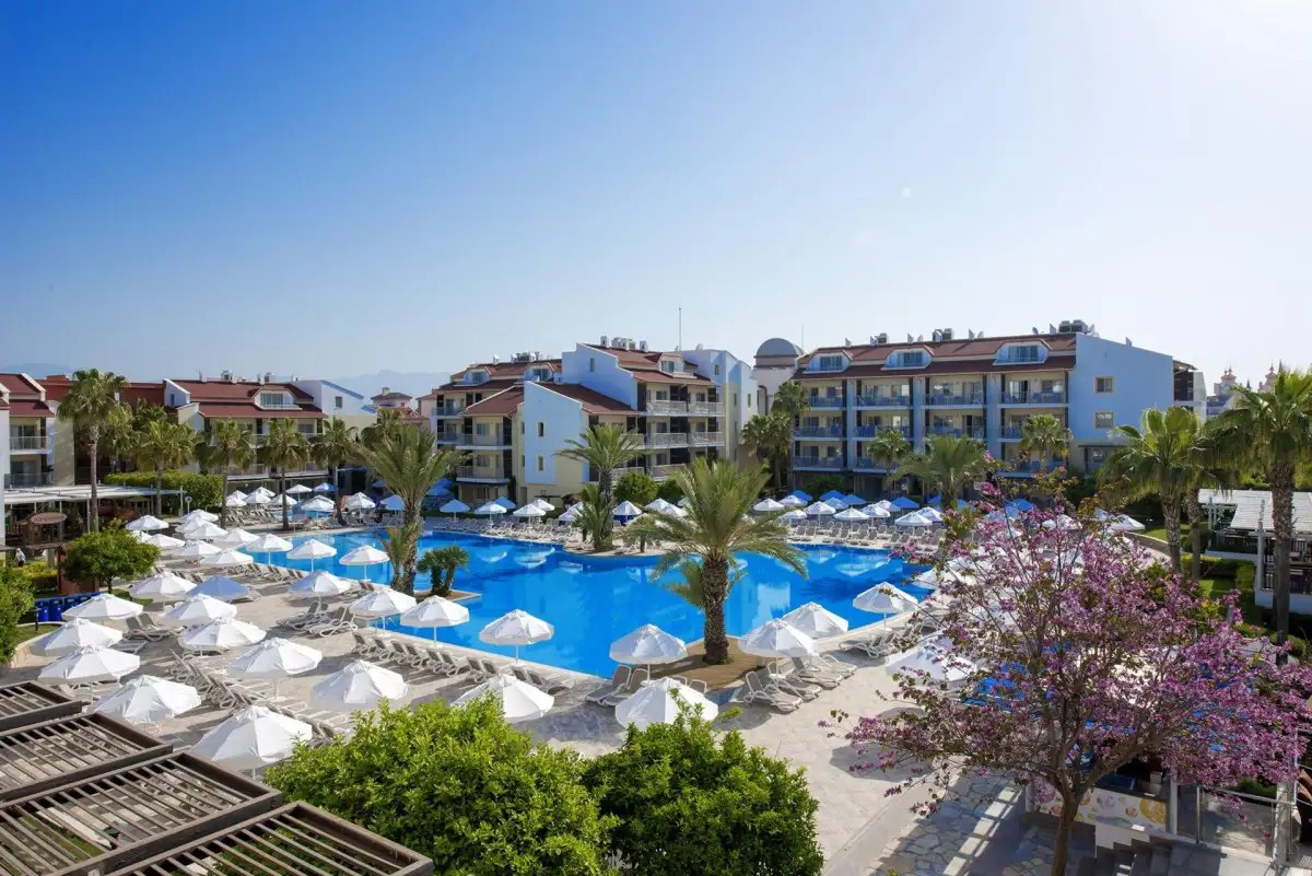 BARUT B SUITES (EX. FAMILY LIFE SIDE, SUNWING)