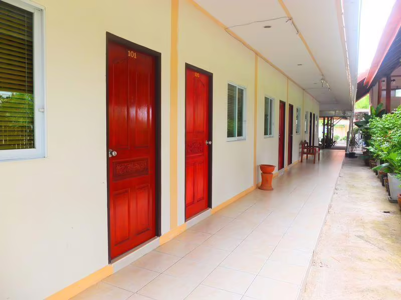 LOTUSLAND RESORT
