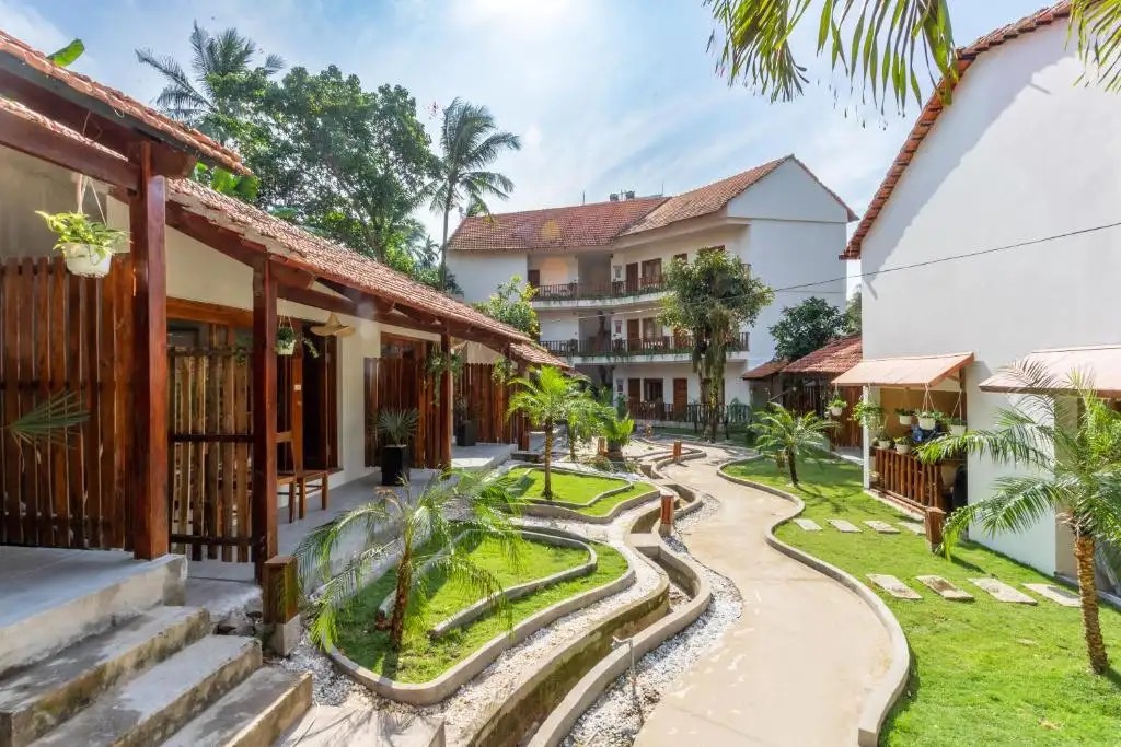 BAUHINIA RESORT