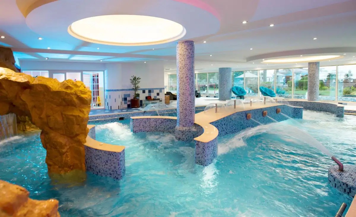 AL RAHA BEACH HOTEL