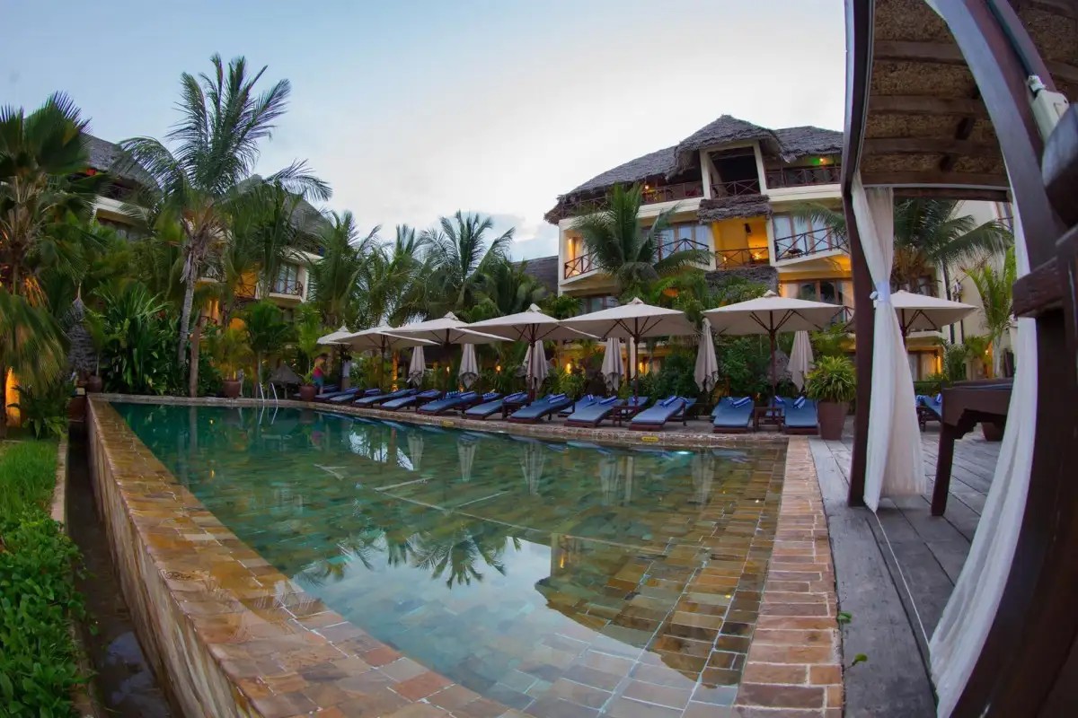 THE Z HOTEL